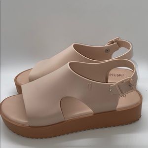 Melissa Hotness Pink/Brown Size 9